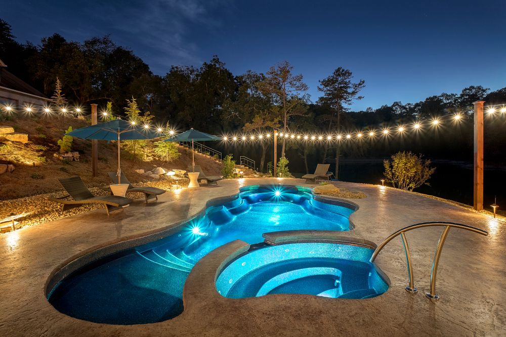 Cancun Deluxe Fiberglass | Photo courtesy of Brooks Malone